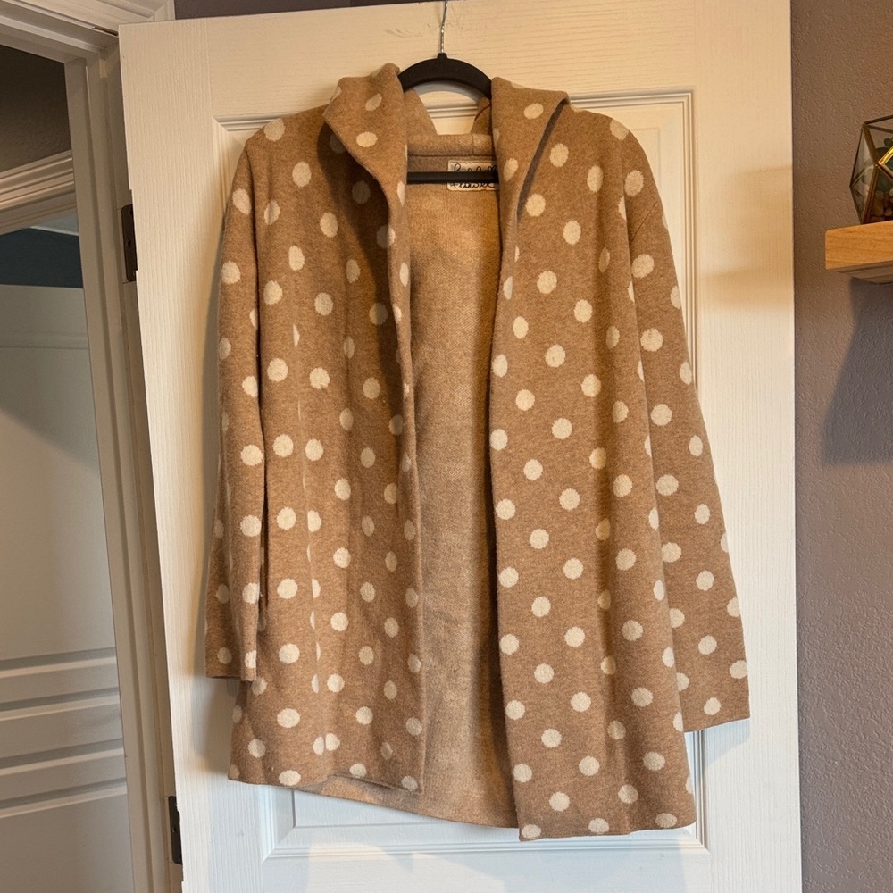 Elegant Tan Polka Dot Cape
